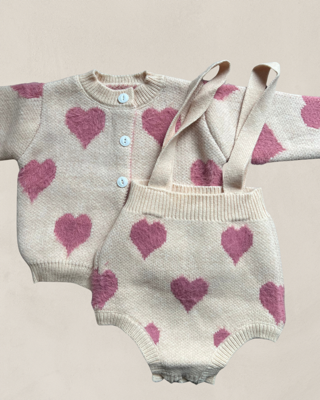 Knitted bodysuit / vest heart