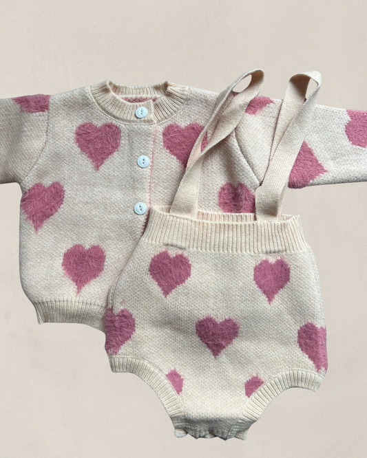 Knitted bodysuit / vest heart